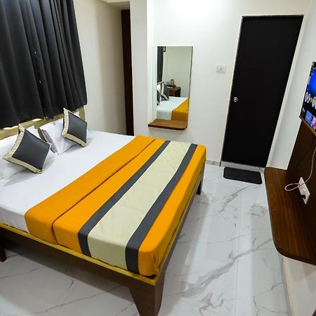 Fortuna Inn Manage By Sn Hospitality Navi Mumbai Ngoại thất bức ảnh