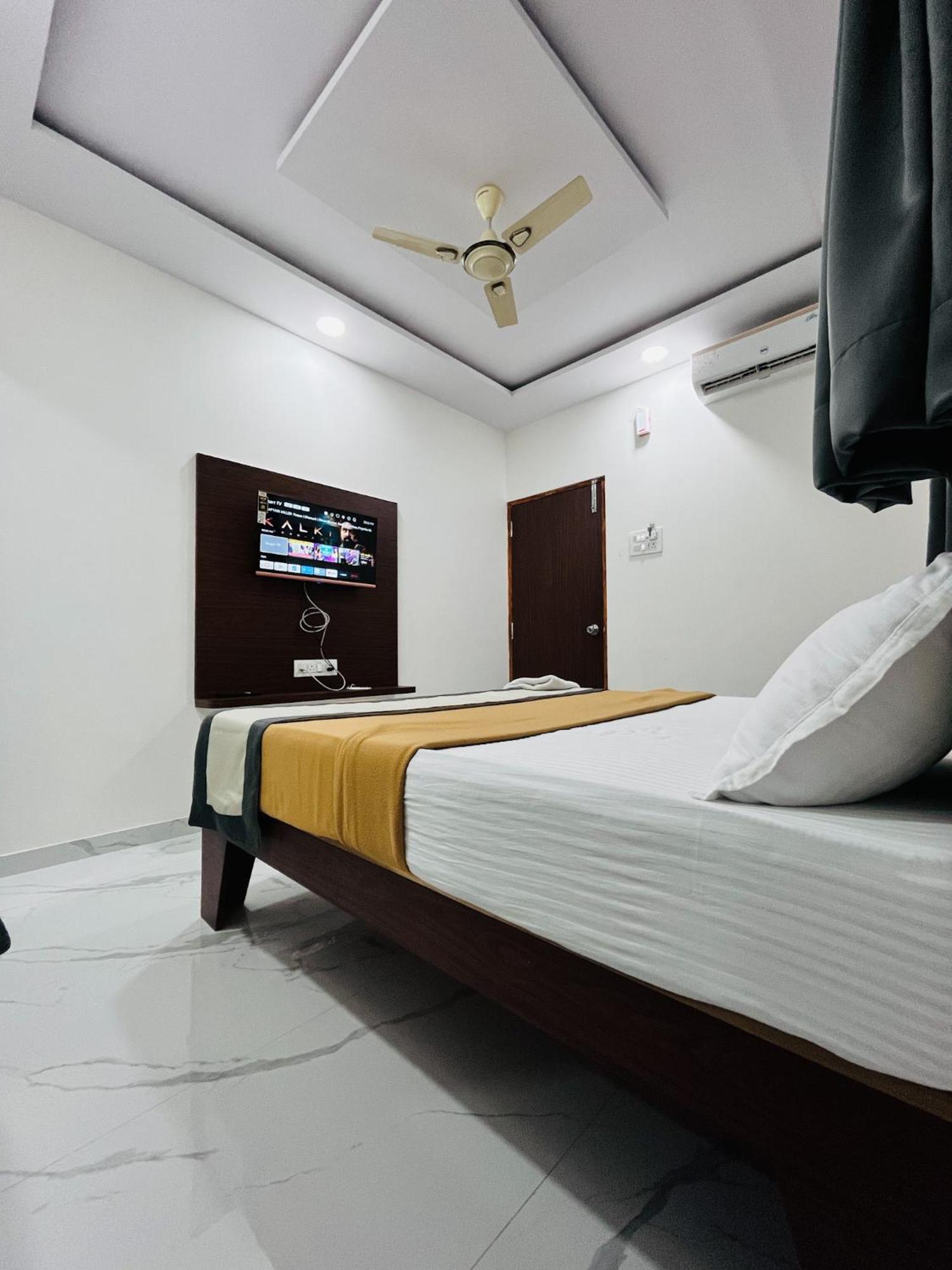 Fortuna Inn Manage By Sn Hospitality Navi Mumbai Ngoại thất bức ảnh