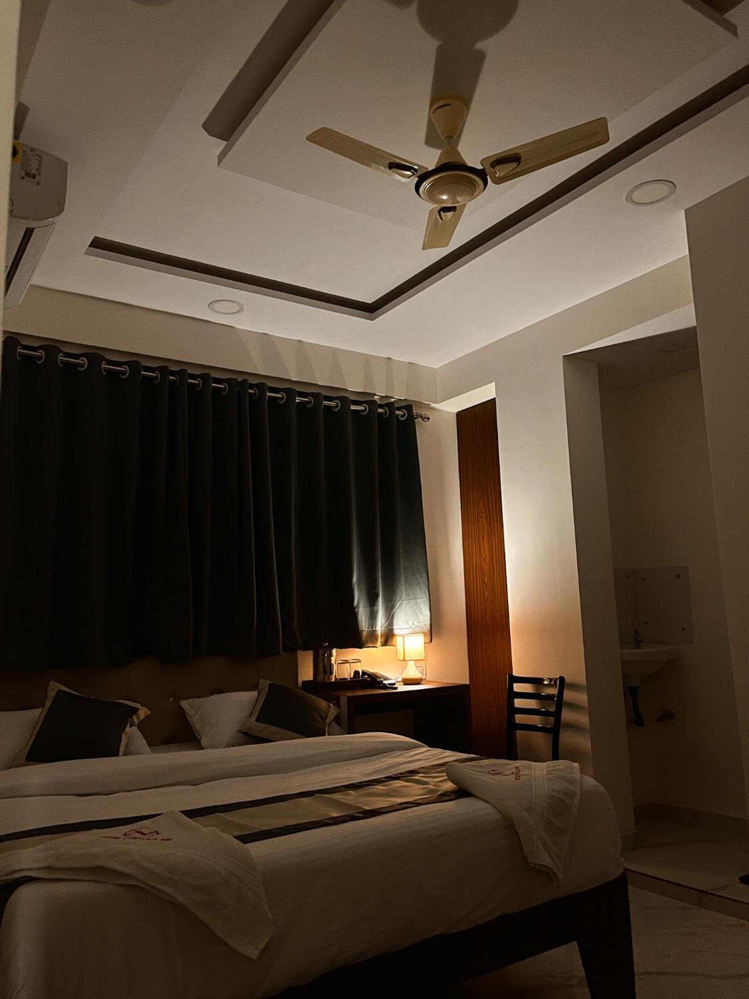 Fortuna Inn Manage By Sn Hospitality Navi Mumbai Ngoại thất bức ảnh